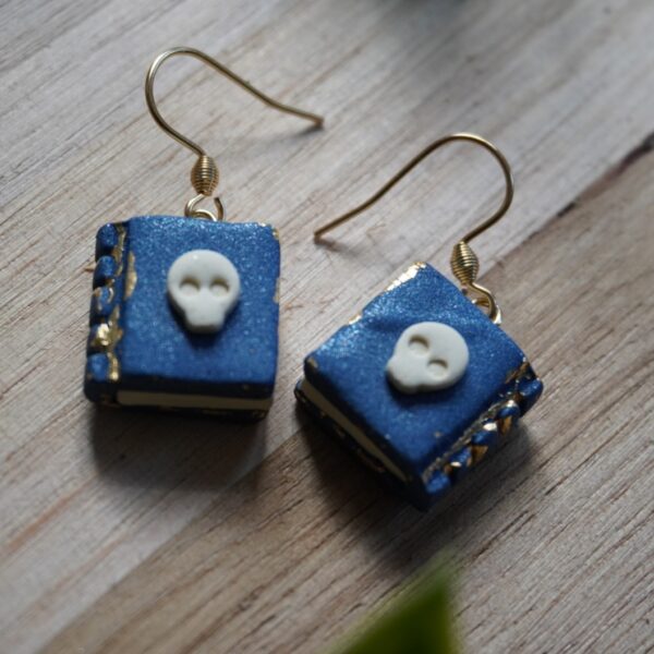Book of Skulls
